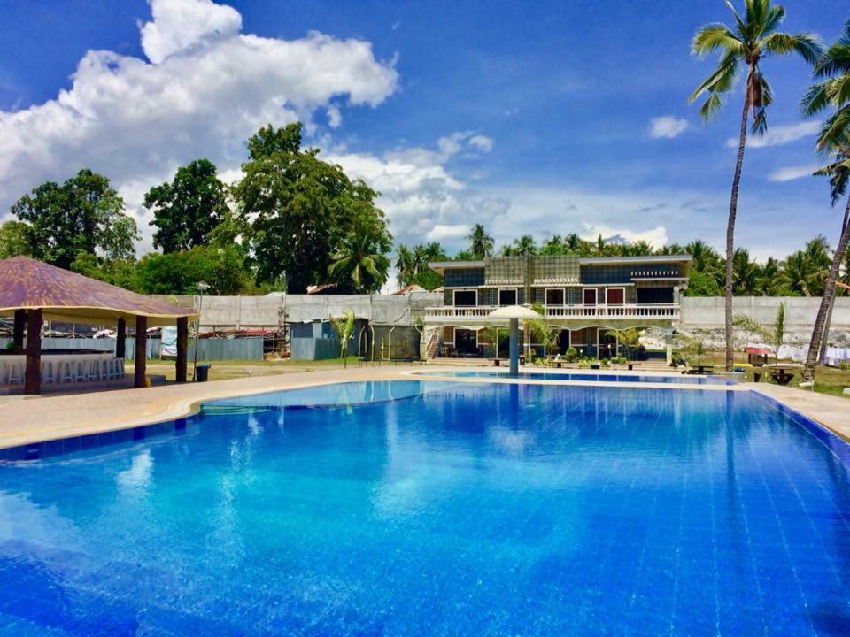 Lagoon Beach Resort Gitagun Extérieur photo