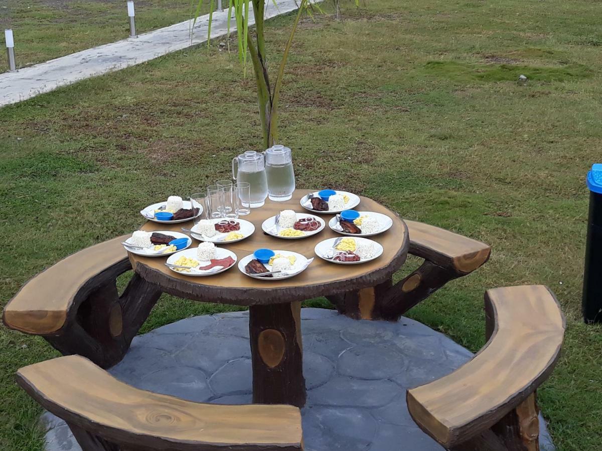 Lagoon Beach Resort Gitagun Extérieur photo